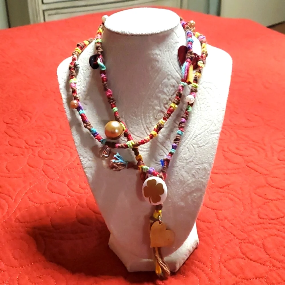 Necklace - Picture 1 of 3